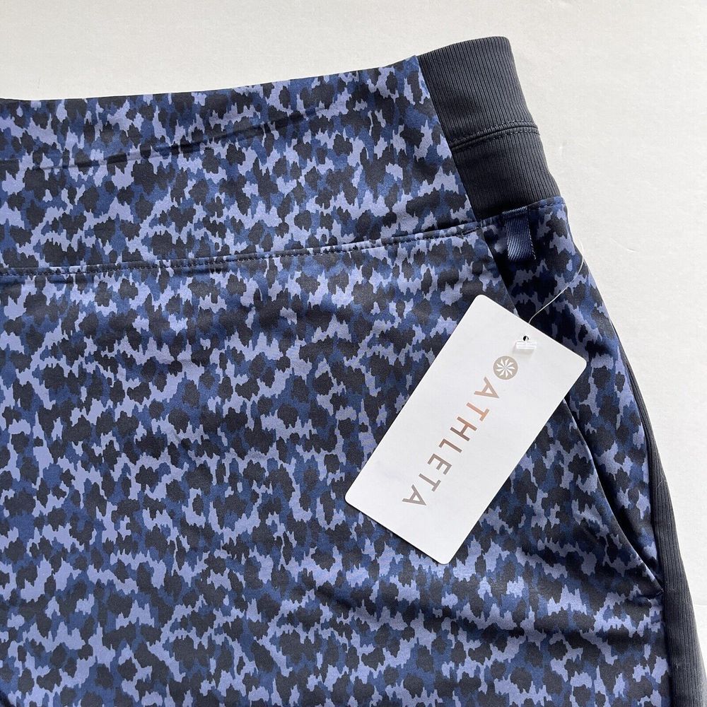 New Athleta Brooklyn Printed Active Shorts Size 20 Women's Blue Black Mid‎ Rise